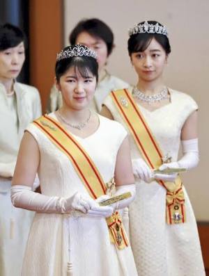 女性天皇